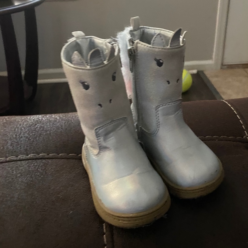 Carter’s unicorn boots - Picture 3 of 3